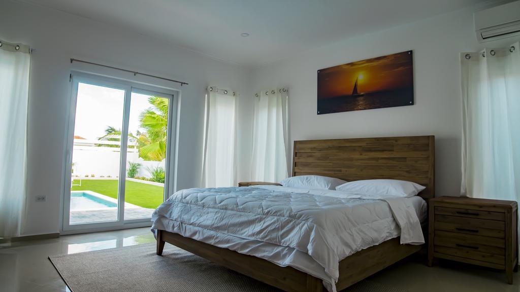 Villa Noah Palm Beach Exteriör bild